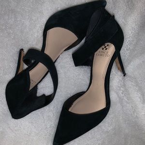 VINCE CAMUTO SUEDE HEELS